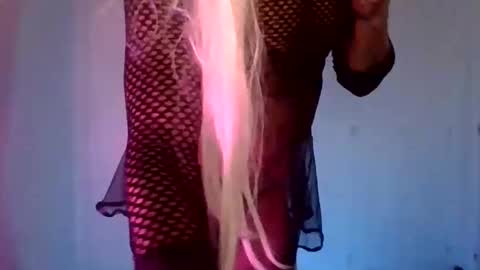 Snapshot of sissy_fit chatting on 17, 1, 2026 Mica online show from 17, 1, 2026