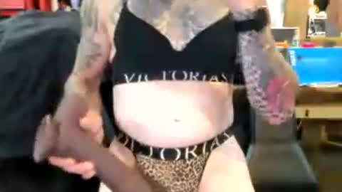 Snapshot of sissyarianna21 chatting on 1, 8, 2026 sissyarianna21 online show from 1, 8, 2026