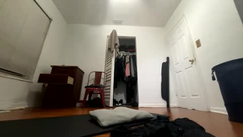 SIXFOOTFOURNINE online show from 5, 4, 2026