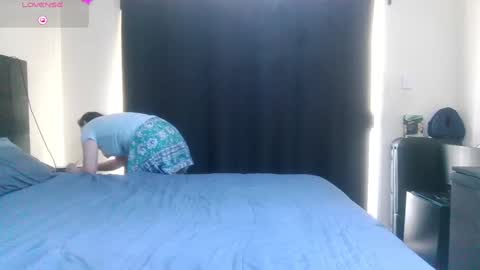 sizzlemewet online show from 3, 12, 2024