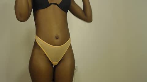 Snapshot of sizzly_ass chatting on 11, 5, 2026 sizzly_ass online show from 11, 5, 2026