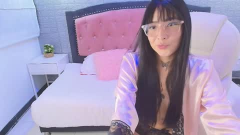 Skadhi online show from 10, 4, 2026