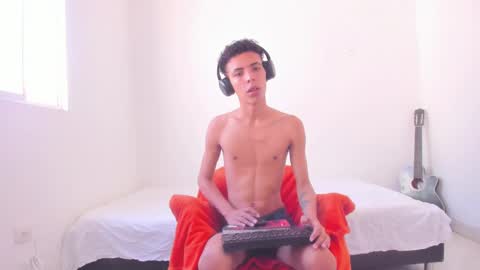 Snapshot of skady_coronado chatting on 12, 1, 2025 skady_coronado online show from 12, 1, 2025