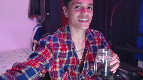 Snapshot of skateboy444 chatting on 15, 1, 2025 king online show from 15, 1, 2025