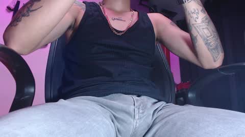 Snapshot of skateboy444 chatting on 25, 1, 2025 king online show from 25, 1, 2025