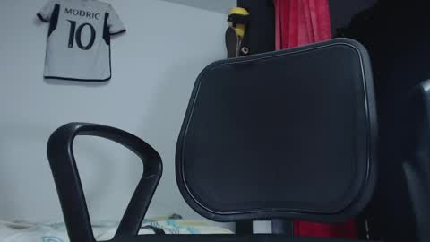 Snapshot of skateboy444 chatting on 19, 2, 2025 king online show from 19, 2, 2025