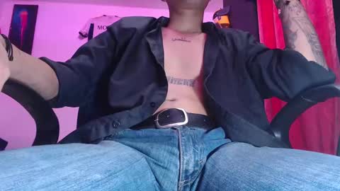 Snapshot of skateboy444 chatting on 21, 2, 2025 king online show from 21, 2, 2025