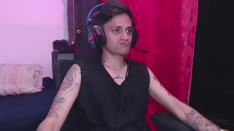 Snapshot of skateboy444 chatting on 1, 3, 2025 king online show from 1, 3, 2025