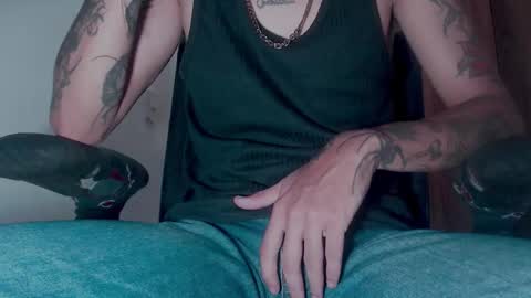 Snapshot of skateboy444 chatting on 12, 9, 2025 king online show from 12, 9, 2025