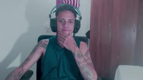 Snapshot of skateboy444 chatting on 26, 9, 2025 king online show from 26, 9, 2025