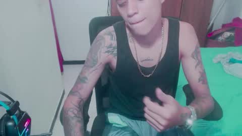 Snapshot of skateboy444 chatting on 4, 10, 2025 king online show from 4, 10, 2025