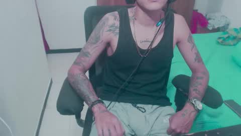 Snapshot of skateboy444 chatting on 8, 10, 2025 king online show from 8, 10, 2025