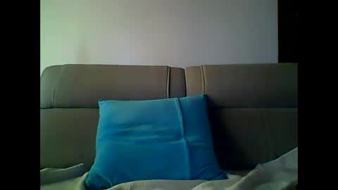 Snapshot of skater19xxx chatting on 8, 3, 2025 miguel online show from 8, 3, 2025