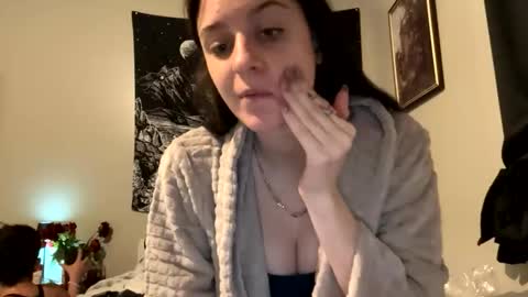 skinnyangel21 online show from 4, 12, 2025