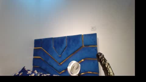 skinnyasssexyboobs online show from 4, 2, 2026