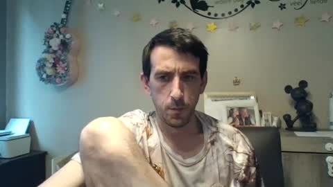 Snapshot of skinnybigcock2 chatting on 12, 6, 2026 SkinnyBigCock2 online show from 12, 6, 2026