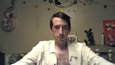 Snapshot of skinnybigcock2 chatting on 19, 6, 2026 SkinnyBigCock2 online show from 19, 6, 2026