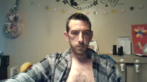 Snapshot of skinnybigcock2 chatting on 20, 7, 2026 SkinnyBigCock2 online show from 20, 7, 2026