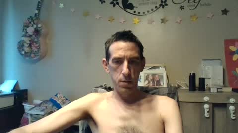 Snapshot of skinnybigcock2 chatting on 30, 7, 2026 SkinnyBigCock2 online show from 30, 7, 2026