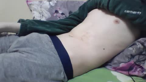 Snapshot of skinnycuteman chatting on 6, 1, 2025 skinnycuteb0y online show from 6, 1, 2025