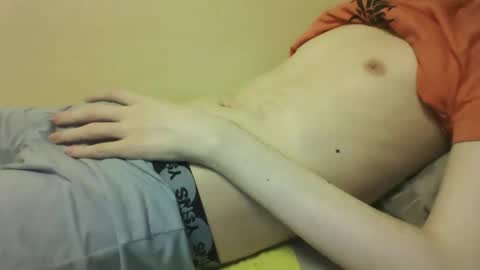 Snapshot of skinnycuteman chatting on 12, 9, 2025 skinnycuteb0y online show from 12, 9, 2025
