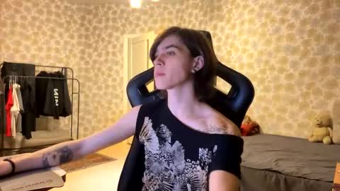 skinnyfitboi online show from 29, 4, 2026