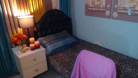 Snapshot of skinnyhotfantasy chatting on 14, 10, 2025 NICOLE online show from 14, 10, 2025