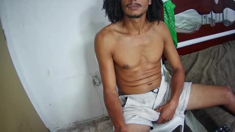 Snapshot of skinnylatinman chatting on 26, 9, 2025 Skinny Latin Man online show from 26, 9, 2025