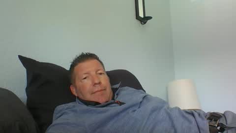 Snapshot of skinnymeat858205 chatting on 6, 5, 2026 skinnymeat858205 online show from 6, 5, 2026