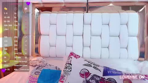 Karla  online show from 7, 3, 2025