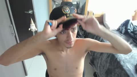 Snapshot of skinnypipe15 chatting on 10, 11, 2025 skinnypipe15 online show from 10, 11, 2025