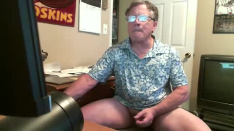 Snapshot of skn1960e chatting on 2, 7, 2026 skn1960e online show from 2, 7, 2026