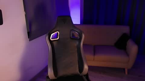 Liam Vokov online show from 3, 3, 2026