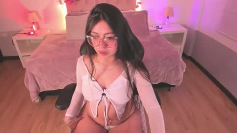 Hanna  online show from 12, 10, 2025