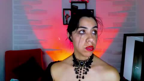 Snapshot of sky_girl1 chatting on 13, 12, 2024 Mile online show from 13, 12, 2024