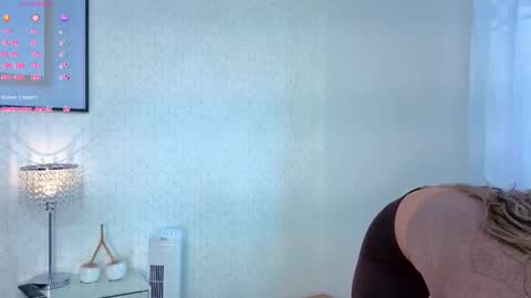 sky_johnson_ online show from 29, 11, 2025