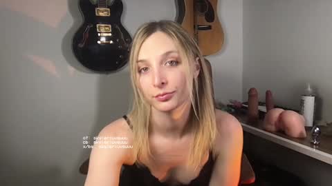 Snapshot of skylerluvsuuu chatting on 23, 1, 2025 skylerluvsuuu online show from 23, 1, 2025