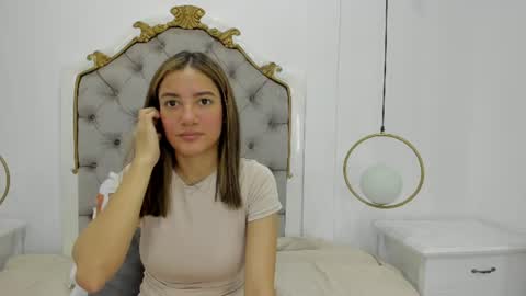 Snapshot of skylerwhite02 chatting on 2, 7, 2026 Skyler online show from 2, 7, 2026