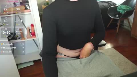 Snapshot of skylinebaby chatting on 4, 6, 2026 skylinebaby online show from 4, 6, 2026