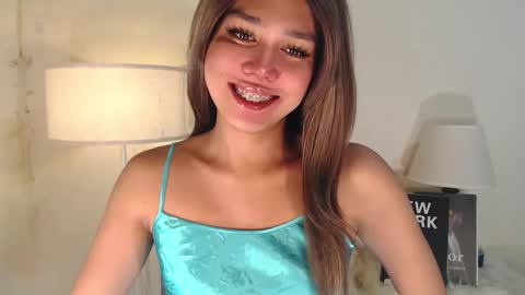 Snapshot of skyllerkent chatting on 4, 3, 2025 Sky online show from 4, 3, 2025