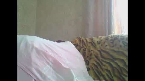 skyressie333 online show from 11, 4, 2026