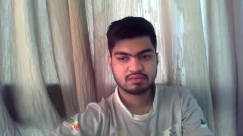 Add me on hangout sjcool1998 online show from 20, 12, 2025