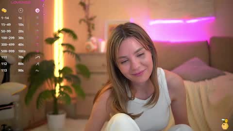 Elise  165cm 50kg online show from 18, 4, 2026