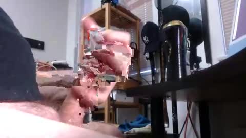 sliderguy699 online show from 19, 1, 2025