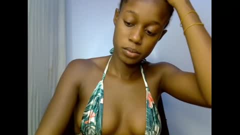 Snapshot of slim_candy12 chatting on 28, 6, 2026 Lily online show from 28, 6, 2026