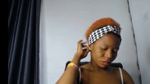 Snapshot of slim_ebonypet chatting on 26, 3, 2026 Crystal online show from 26, 3, 2026
