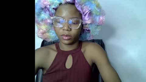 Snapshot of slim_ebonypet chatting on 11, 5, 2026 Crystal online show from 11, 5, 2026