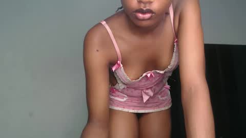 perry online show from 25, 3, 2026