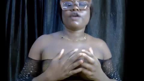 Tems online show from 11, 11, 2025