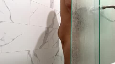 slimbuttniceguy online show from 11, 1, 2025